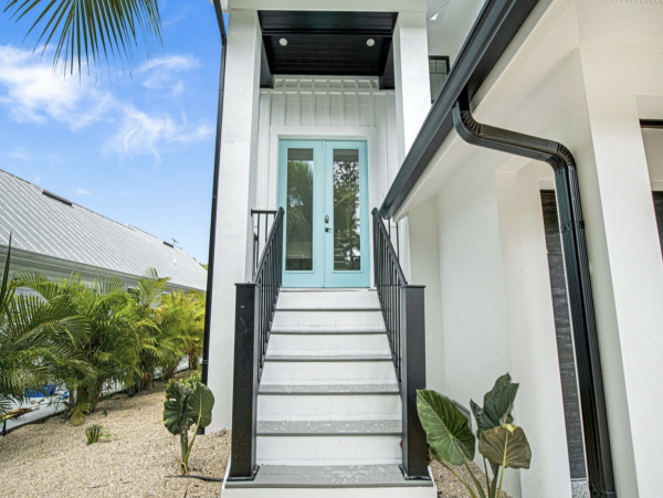 Anna Maria Walk to Beach Five Bedroom Vacation Home